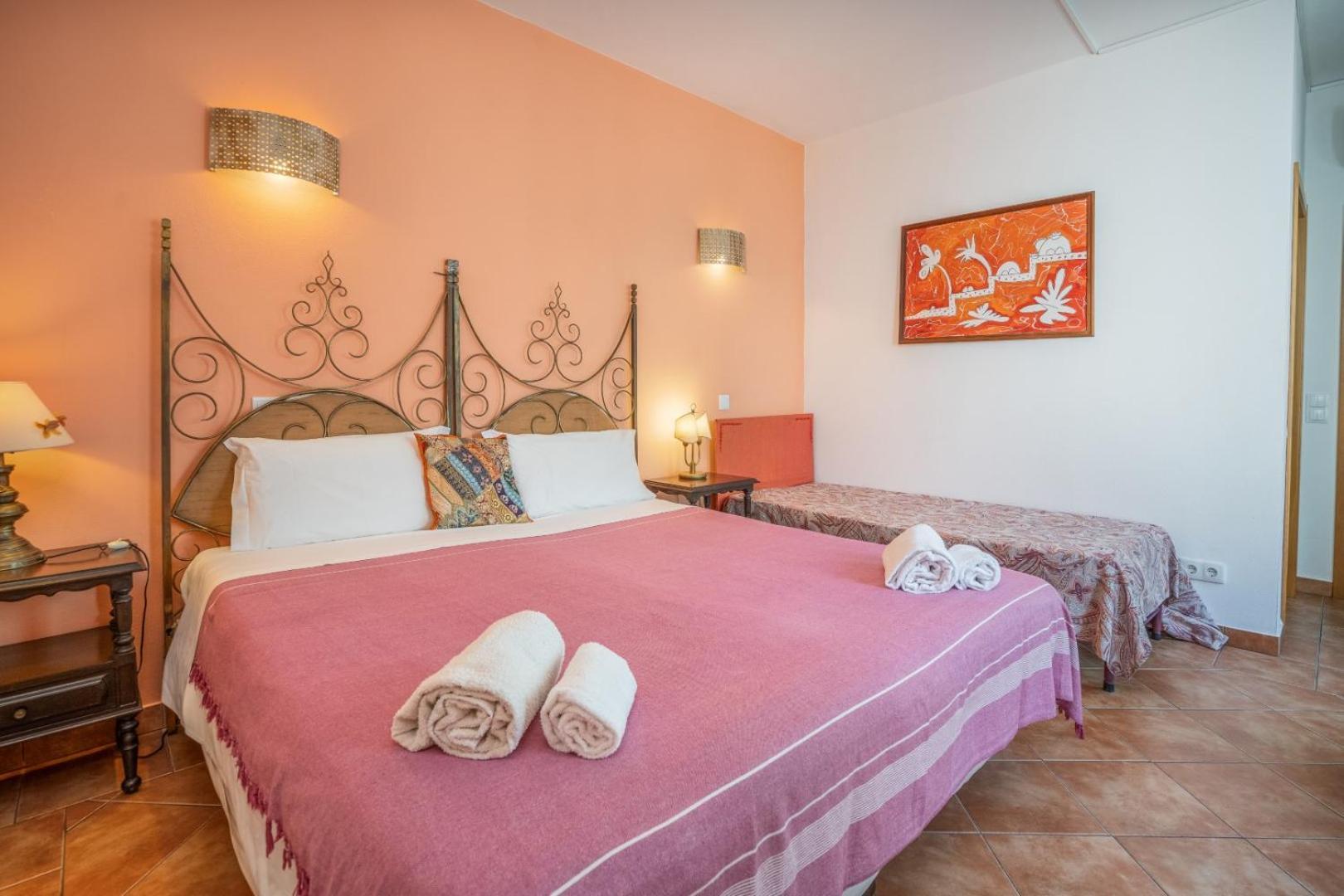 Alvor Ar De Mar Bed & Breakfast Phòng bức ảnh